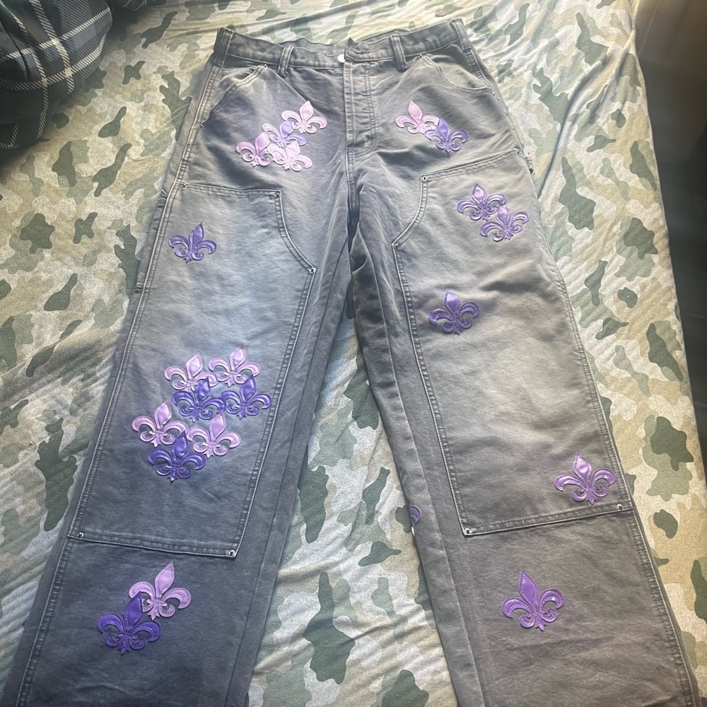 MNML Gray Jeans with Purple Fleur-de-Lis